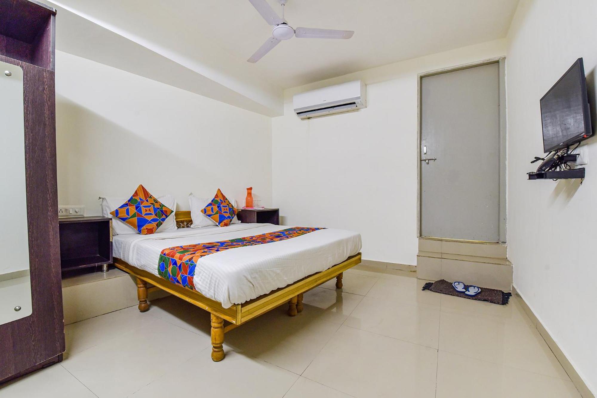Hotel O Himalaya Inn أحمد أباد المظهر الخارجي الصورة