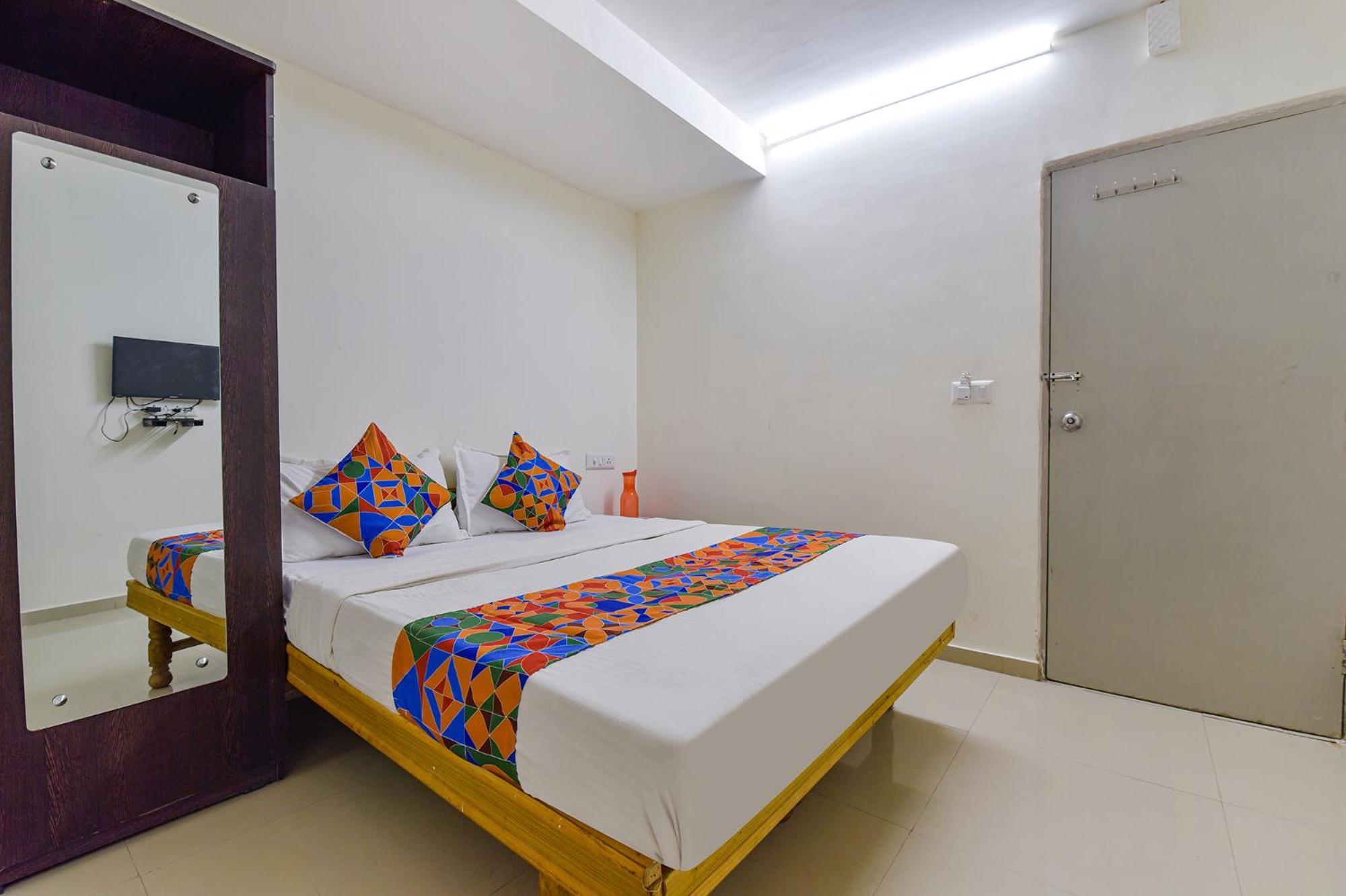 Hotel O Himalaya Inn أحمد أباد المظهر الخارجي الصورة
